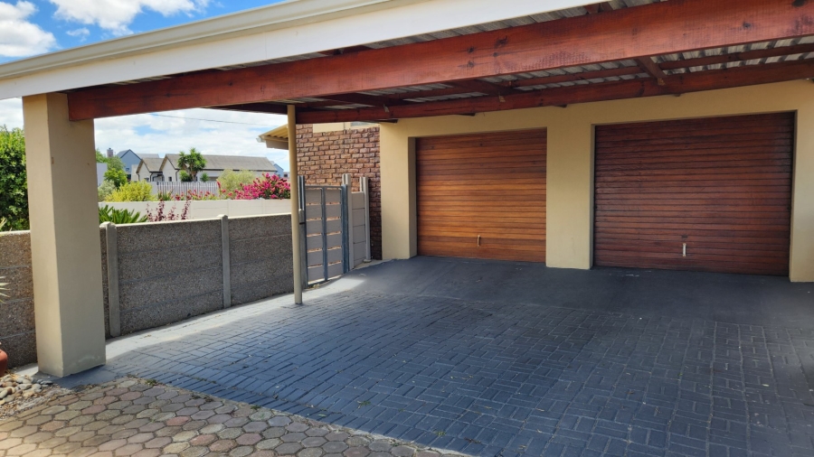 3 Bedroom Property for Sale in Hartenbos Central Western Cape